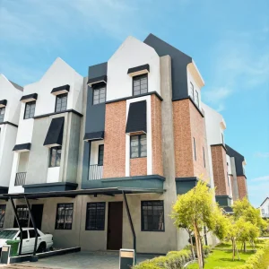 Rumah Tipe Mattlig di Cluster Aurora Synthesis Huis – Cijantung Jakarta Timur