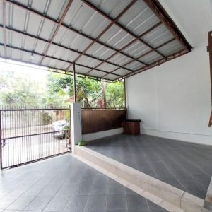 Dijual / Disewakan Rumah Siap Huni di Raffles hills Cibubur