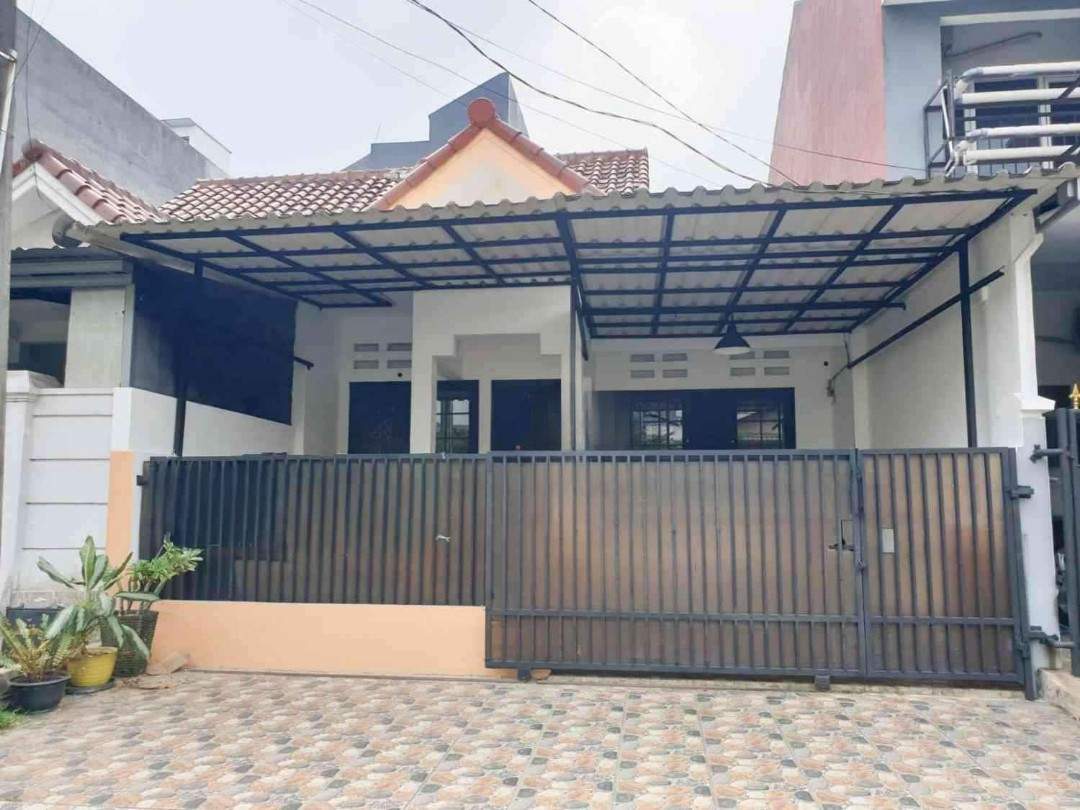 Dijual / Disewakan Rumah di Raffles Hills Cibubur